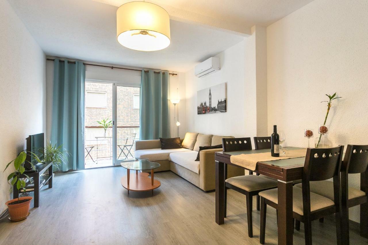Lovely, New, Bright 3 Mins To Beach Apt 105 Sq Meters อาลิกันเต ภายนอก รูปภาพ